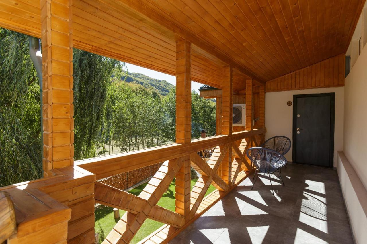 Buturuga Mica Villa Нехою Екстериор снимка